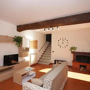 https://la-casa-col-portico.hotelitalianriviera.com